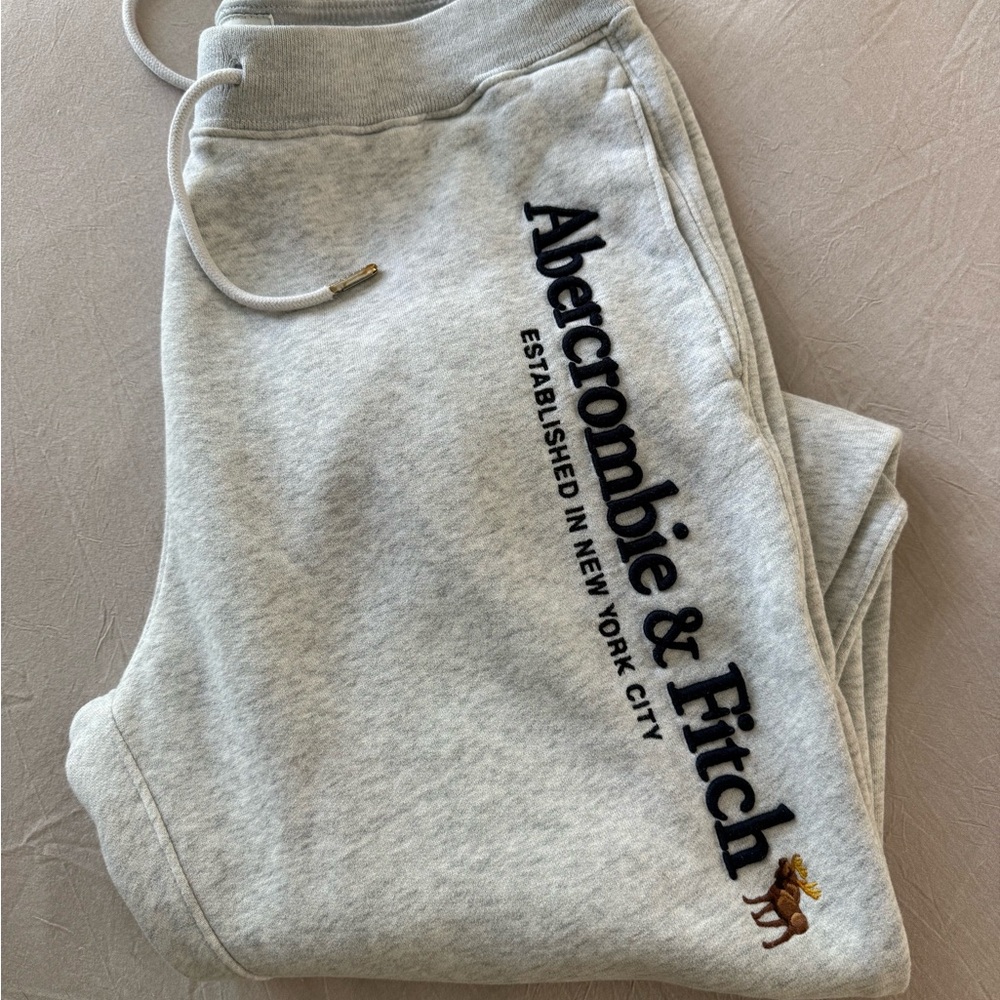Abercrombie & Fitch Light Gray Men’s Logo  Open Hem Sweatpants